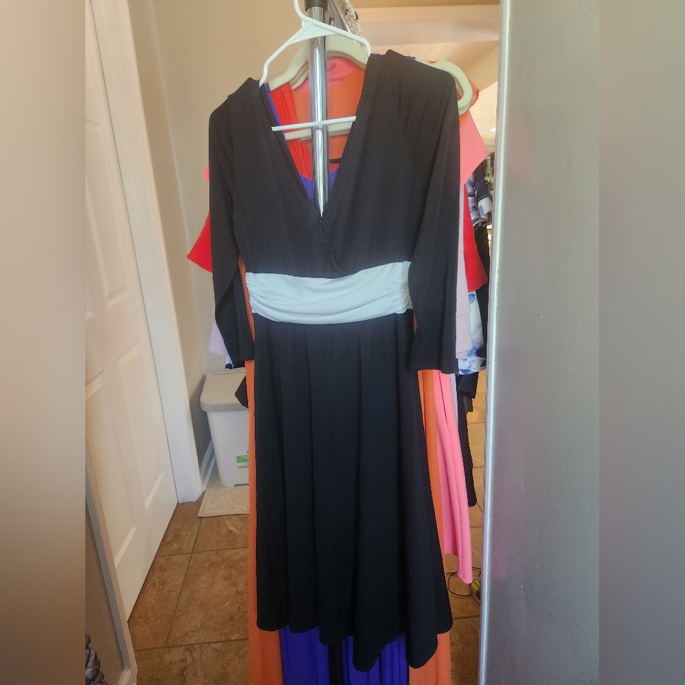 Good Condition Sz 10 black and white dress